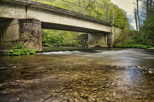 Bahnbr&uuml;cke / Zugbr&uuml;cke mit Fluss Kyll