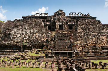 Fototapeta na wymiar Kambodscha. Teil der Tempelanlage von Angkor Wat. Detailansicht eines etwas abseits gelegenen Tempels.