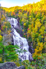 Fototapeta na wymiar Whitewater Falls in Autumn in North Carolina