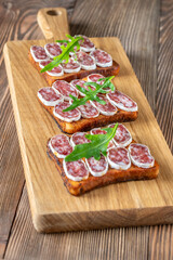 Toasts with fuet