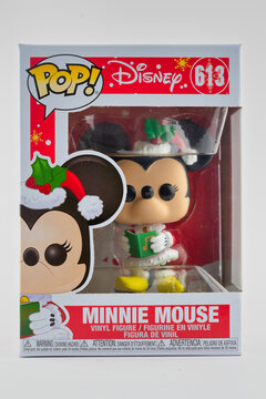 Minnie Mouse Funko Pop figurine in Christmas costume