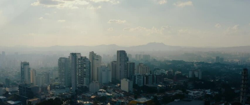 Cityscape at Lapa, S&atilde;o Paulo, Brasil - 4K anamorphic
