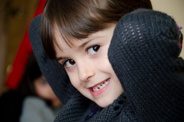 niña feliz