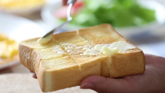 バタートーストの朝食、日本の食事、朝食、パン食