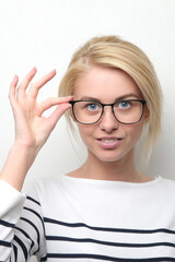 portrait of a woman with glasses