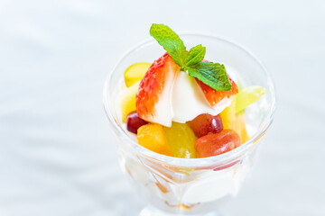 フルーツパフェ