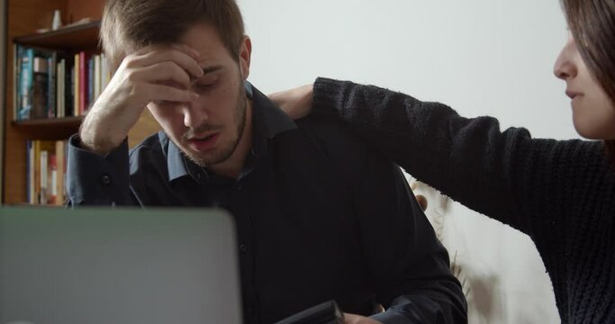 Hopeless couple due to financial problems
