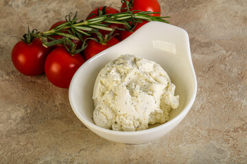 Soft cream cheese with herbs