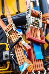 tension safety belts with mechanical locks