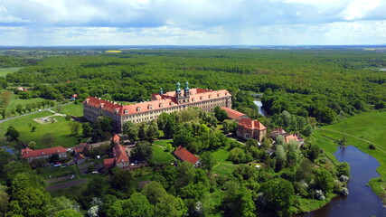 Fototapeta na wymiar Opactwo Cystersów w Lubiążu, cysterski zespół klasztorny, jeden z największych zabytków tej klasy w Europie, będący największym opactwem cysterskim na świecie