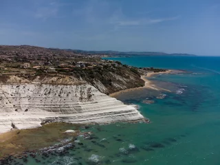 Peel and stick wallpaper Scala dei Turchi, Sicily Fotografia aerea col drone scala dei turchi