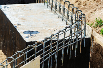 Formwork made of metal reinforcement. Construction of roadside fortifications and drainage systems....
