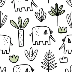 Foto op Plexiglas Olifant Vector handgetekende gekleurde kinderachtig naadloze herhalend eenvoudig plat patroon met olifanten, planten en doodles in Scandinavische stijl op een witte achtergrond. Schattige babydieren. Patroon voor kinderen.