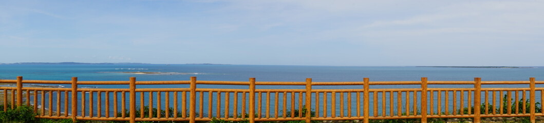 Long fence at Cape Chinen Park in Okinawa, Japan. Panoramic view - 長いフェンス 沖縄 知念岬 公園 パノラマ