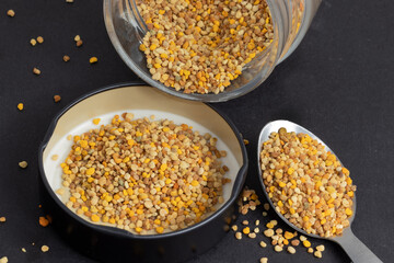 Dehydrated bee pollen. Healthy and nutritional supplement..