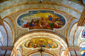 Fototapeta na wymiar Bazylika Wadowice, kościół katolicki w rodzinnym mieście Karola Wojtyły