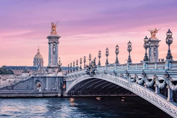 Foto auf Acrylglas Pont Alexandre III Brücke Alexandre III in Paris bei Sonnenuntergang