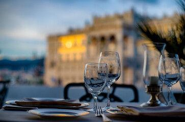 Dinner am Marktplatz von Triest