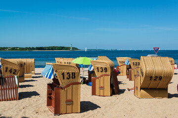 Nachdem die Inzidenzen wieder gefallen sind ist auch an der Kieler F&ouml;rde durch die Lockerungen der Pandemiema&szlig;nahmen ein Besucheransturm ausgl&ouml;st worden, Heikendorf/M&ouml;ltenort