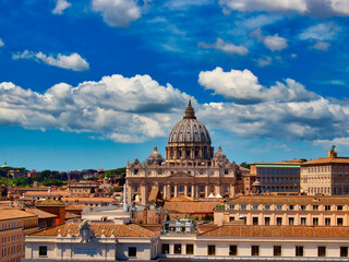 Fototapeta na wymiar View of St. Peter's Basilica in the Vatican