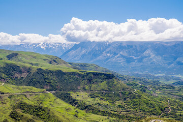 Naklejka premium Beautiful landscape on mountain with nice sky