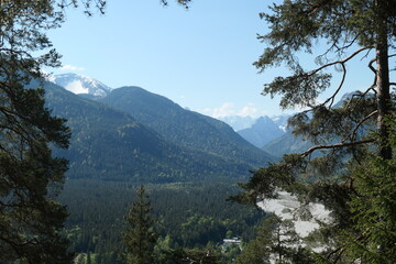 Blick ins Isartal bei Vorderriß, Bayern