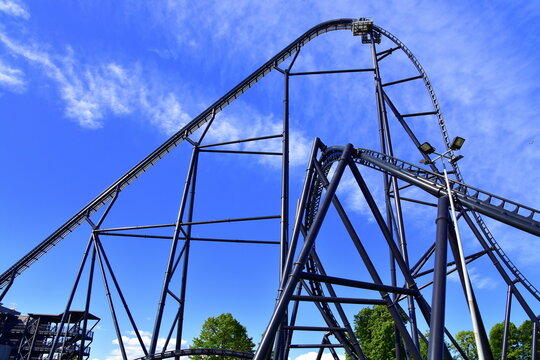 rollercoaster, energylandia, rodzinny park rozrywki w Zatorze