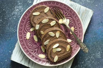 Sweet roll with cream cheese and nuts