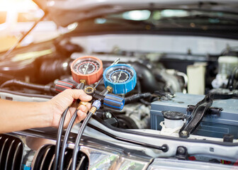 Car air conditioner check service, leak detection, fill refrigerant.Device and meter liquid cooling...