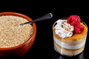 Quinoa flan with cream and raspberries. Healthy homemade dessert rich in protein, vitamins, omega 3 and very nutritious, ideal to take care of your diet, restaurants, parties, birthdays and Christmas