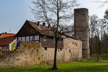 Fototapeta na wymiar Stadtbefestigung der Altstadt von Einbeck in Niedersachsen, Deutschland 