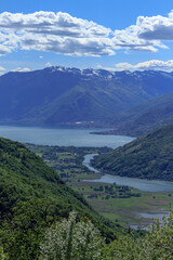 Fototapeta na wymiar view of lake Como from a high mountain