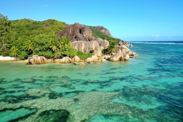 Obraz premium Aerial view of the most beautiful beach in the world. Nature background. La Digue island, Seychelles