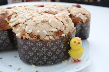 Colomba, Traditional Italian easter cake with eggs