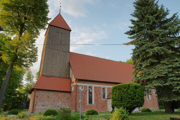 Kościół św. Wawrzyńca w Gutkowie. Olsztyn. Polska - Mazury - Warmia.