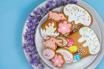 a plate with Easter gingerbread, treats for Orthodox Easter
