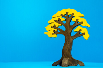 Wood tree toy