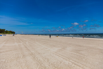 Beach with white sand in Slowinski national park, Baltic coast of Poland - obrazy, fototapety, plakaty