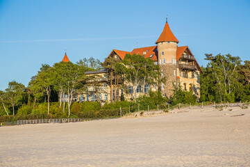 Beach with white sand in Slowinski national park, Baltic coast of Poland - obrazy, fototapety, plakaty
