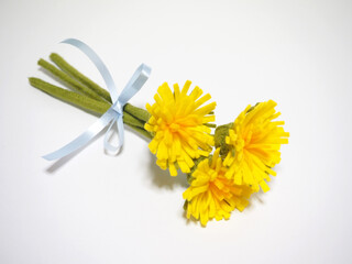 フェルト作品　タンポポブーケ