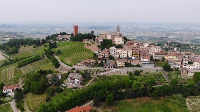 calosso d'asti, langhe monferrato town wine region, piemonte, Italia