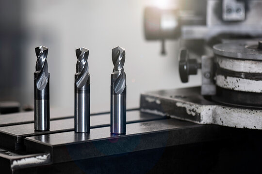 special drill spiral right hand. Material carbide k10. on machine tool grinding.