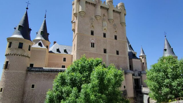 Vista del majestuoso real alc&aacute;zar de Segovia, Espa&ntilde;a