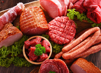 Composition with assorted meat products