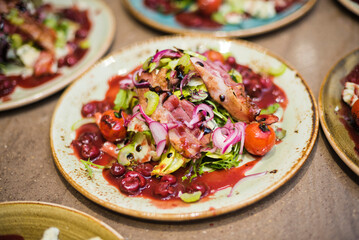 salad with tuna