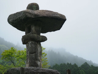 滋賀県 鈴鹿峠 万人講常夜燈