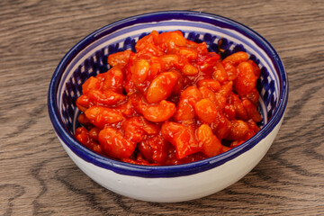 Baked kidney with tomato and pepper