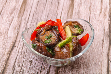 Marinated shiitake mushrooms with herbs