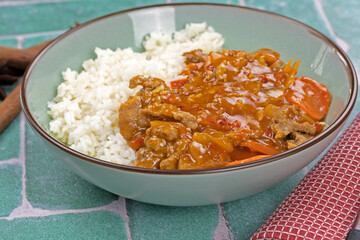 porc aux cinq épices et riz basmati