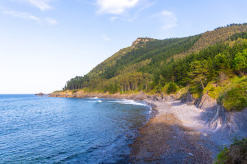 Obraz premium Ogeia beach in the municipality of Ispaster near Lekeitio, Bay of Biscay in the Cantabrian Sea. Basque Country